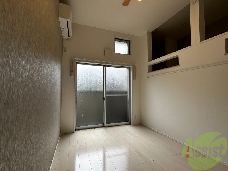 居室・リビング　６帖のリビングになります。伸び伸び出来そうですね。