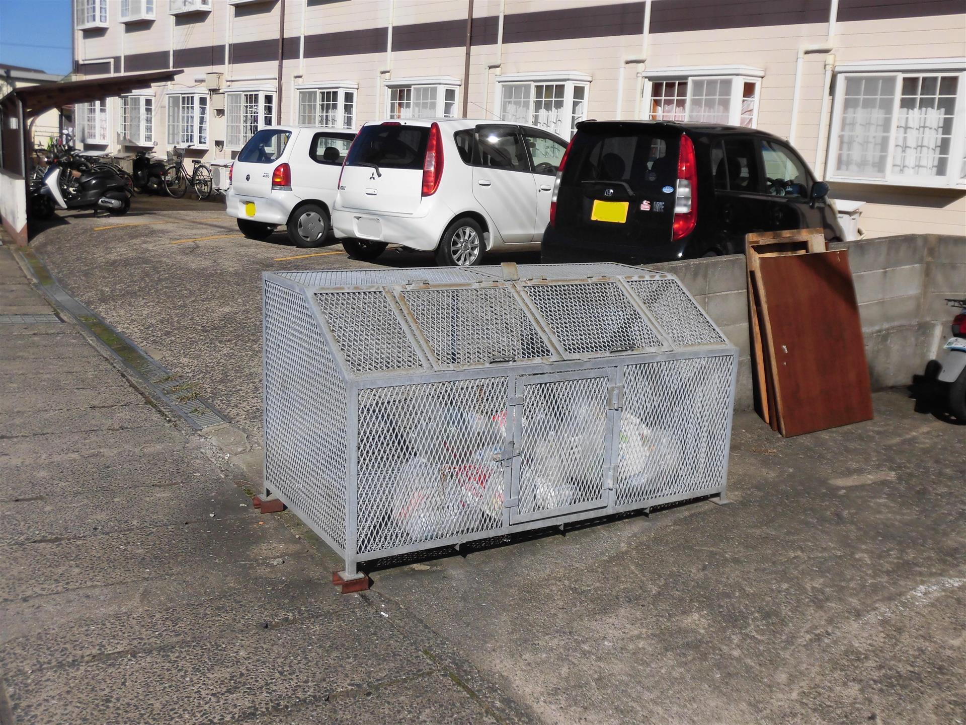 その他　敷地内にゴミステーションあり