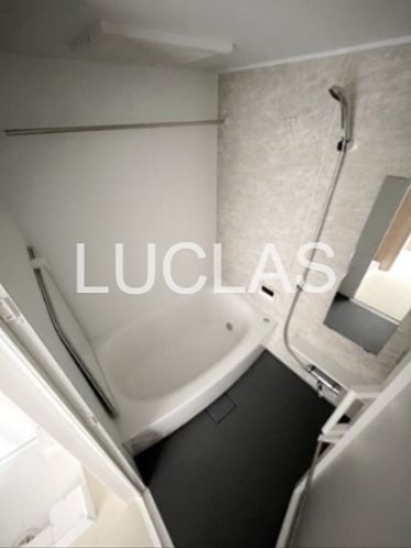 バス・シャワールーム　浴室も付いており、日々の疲れを癒します♪