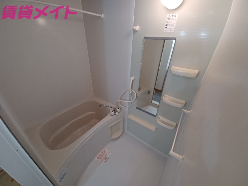 バス・シャワールーム　同タイプの部屋写真です