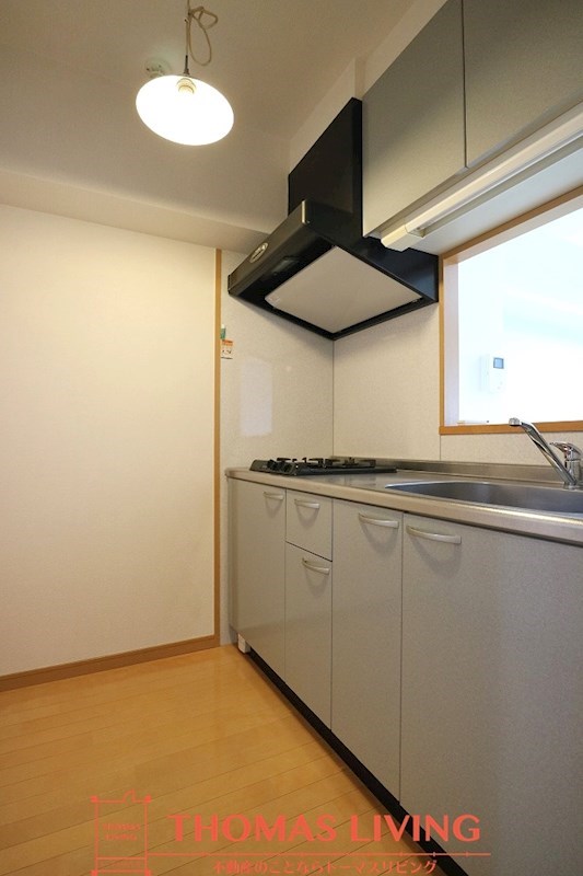 キッチン　写真は別号室です。