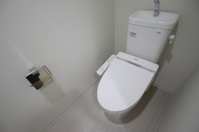 トイレ　※別号室の参考写真です※