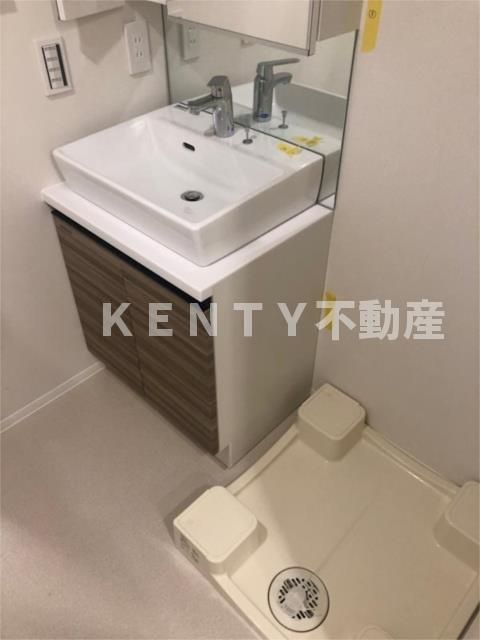 洗面設備　脱衣スペースもあります