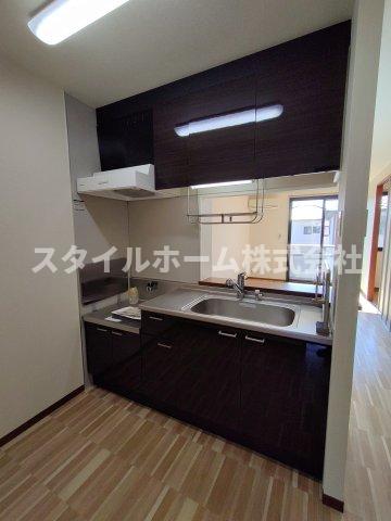キッチン　同建物内別部屋の写真です。