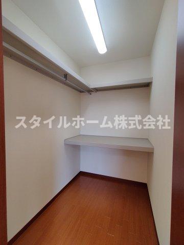 収納　同建物内別部屋の写真です。