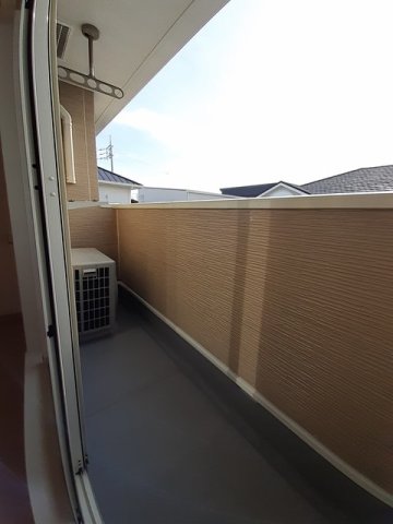 バルコニー　お洗濯にも便利なバルコニー付き