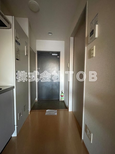 玄関　※別号室の写真です