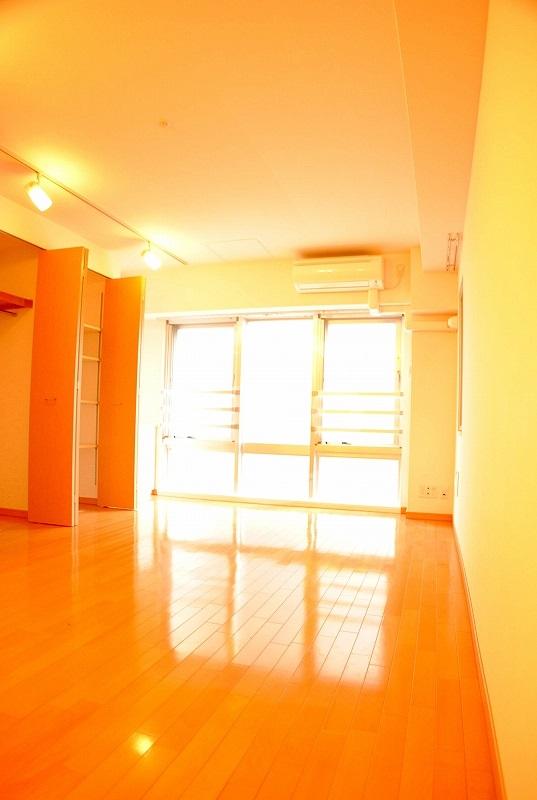 居室・リビング　プロシード北堀江　開放的な室内