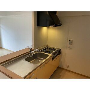 キッチン　玄関