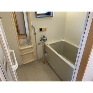 バス・シャワールーム　洋室