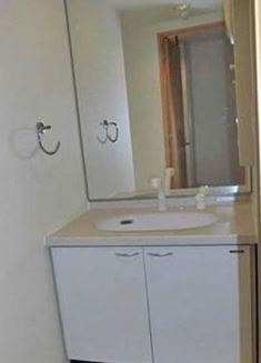 洗面設備　同仕様