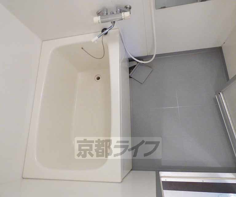 バス・シャワールーム　清潔感があります