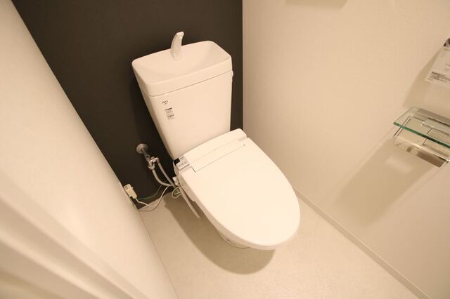 トイレ　※別室の参考写真の為、現況優先です。