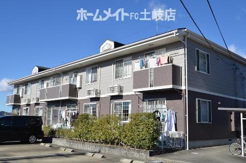 建物外観　外観写真（昼）