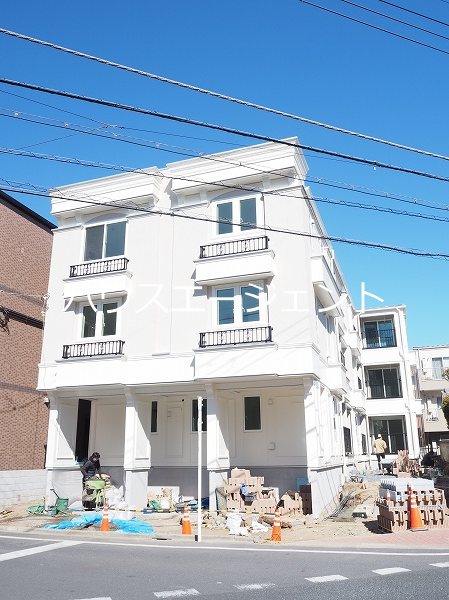 建物外観　2025年3月完成の築浅物件！