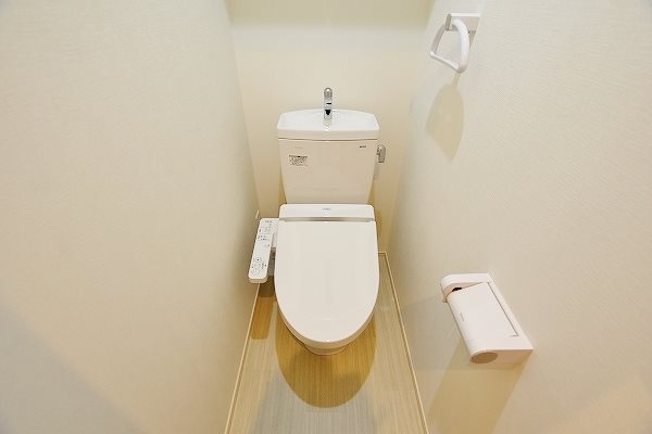トイレ　★温水洗浄便座付トイレ★