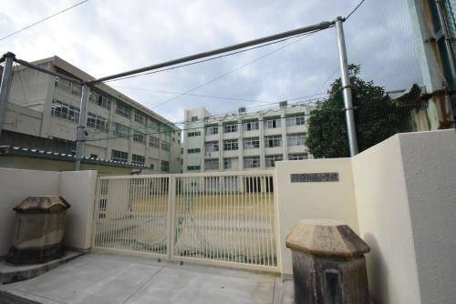 小学校　大阪市立西船場小学校（小学校）まで241m