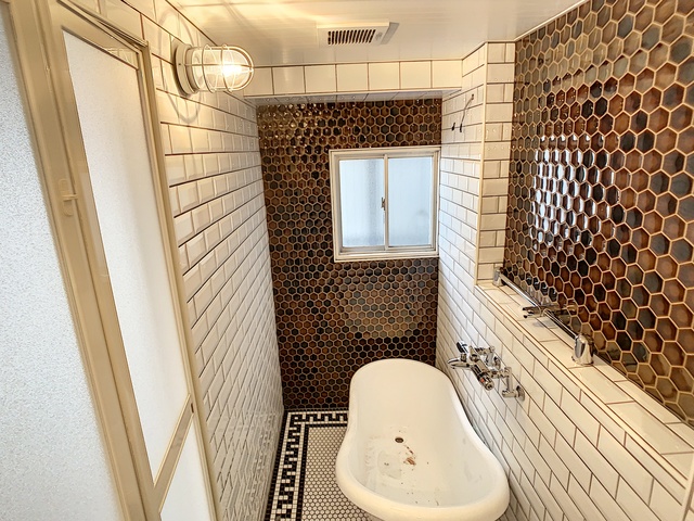 バス・シャワールーム