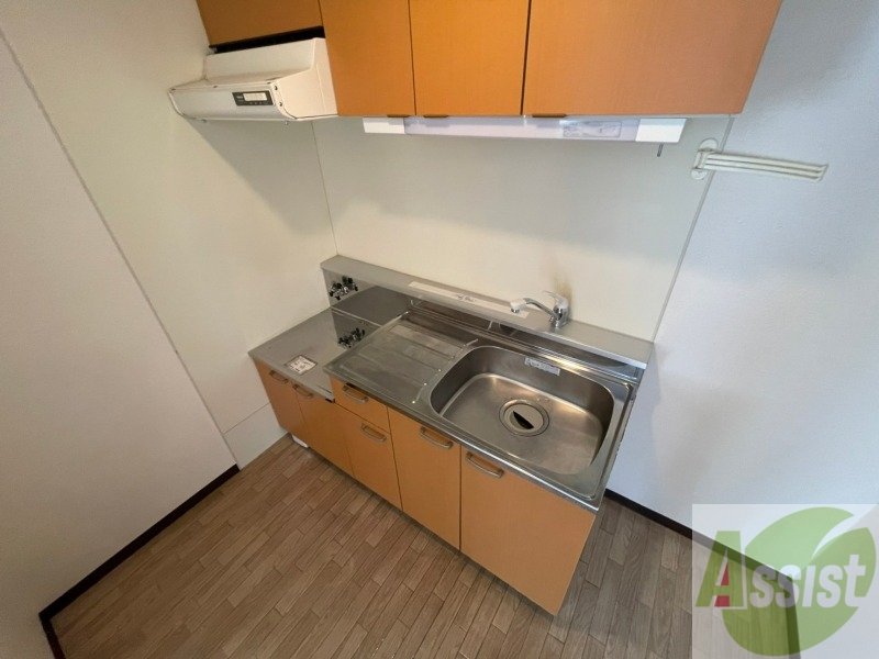 キッチン　キッチンは調理スペースもあり料理がはかどりそうです。