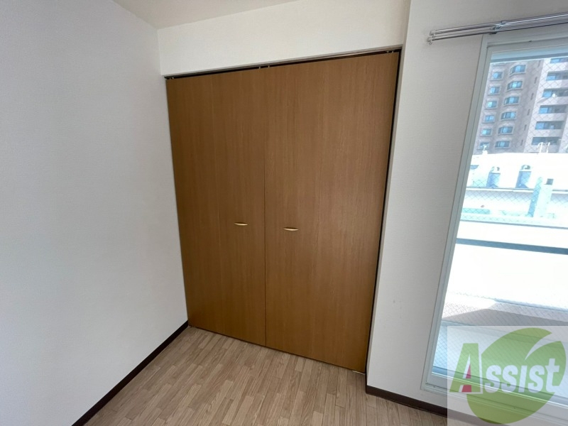 収納　寝室の収納です。部屋がすっきり片付きます。