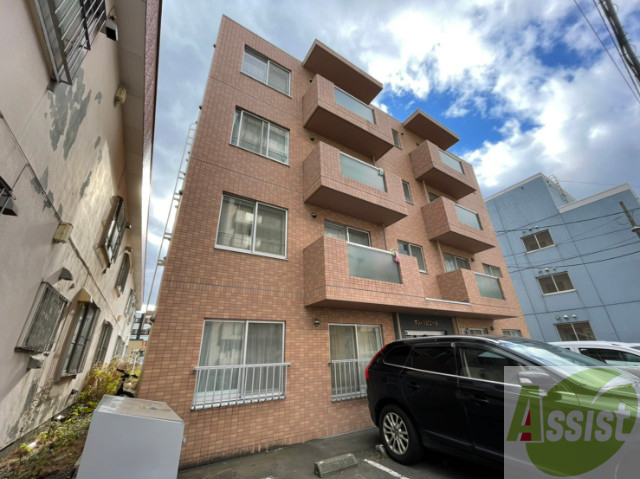 建物外観　札幌市中央区南１１条西「サンリビエール」