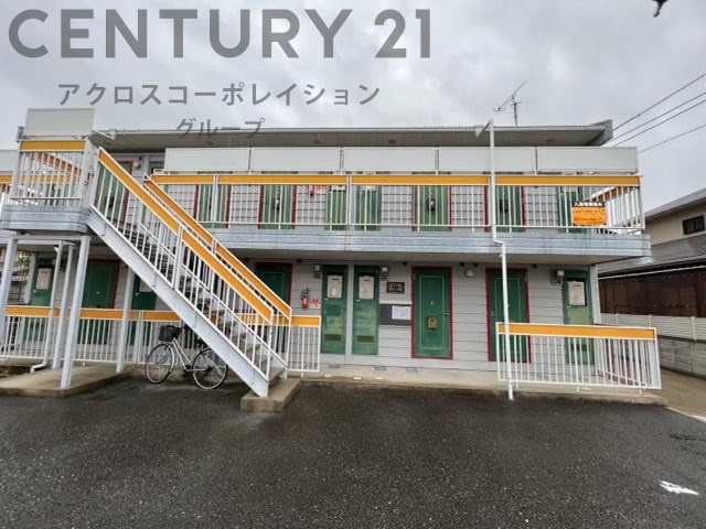 建物外観　敷地内に駐車場あります！