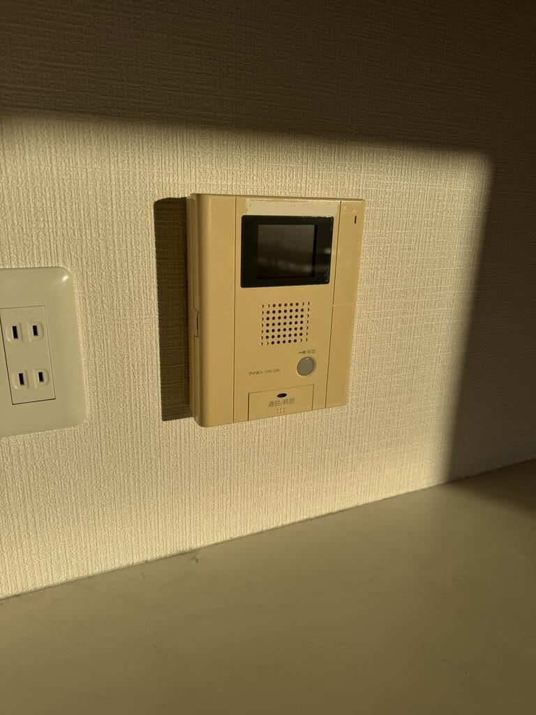 セキュリティ　モニター付インターホン