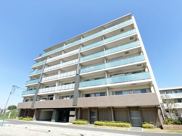 建物外観　立派なマンションタイプ！