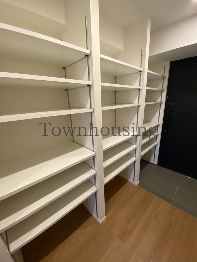 収納　バルコニー