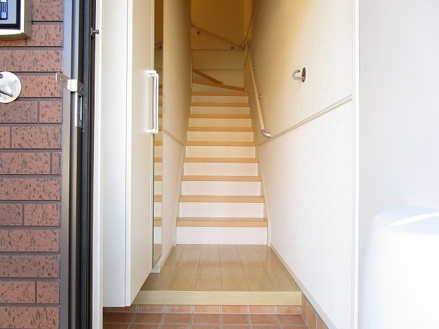 玄関　明るい玄関です