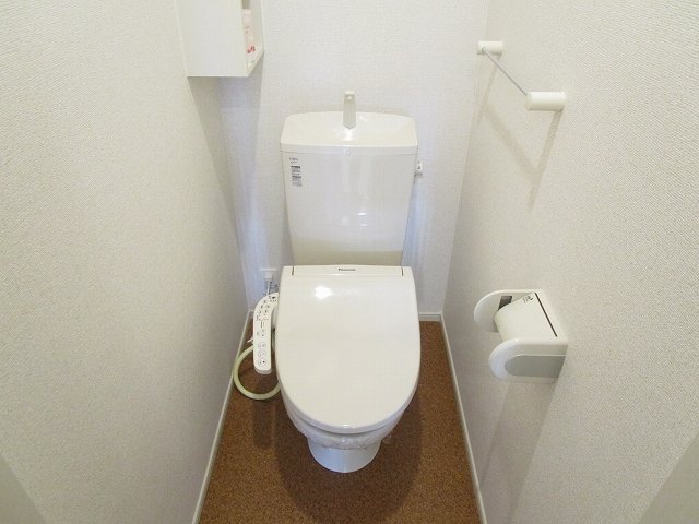 トイレ　トイレもきれいです