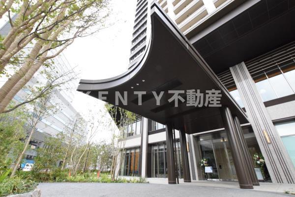 エントランス　清潔なエントランスです