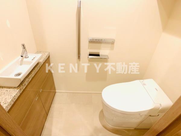 トイレ　ゆったりとした空間のトイレです