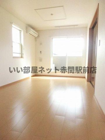 居室・リビング　※現況優先。