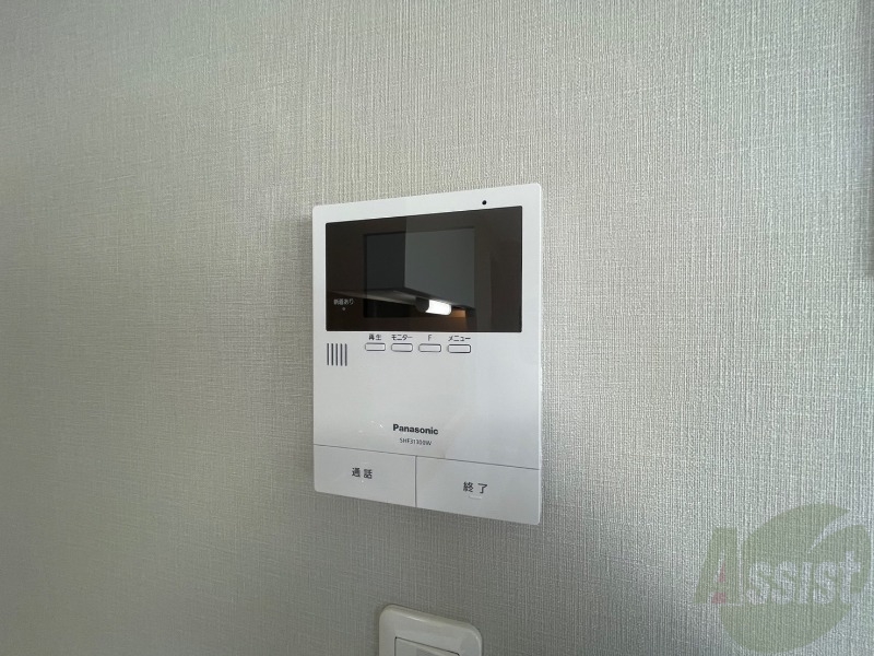セキュリティ　ＴＶモニター付インターホンです。来客者の顔が見えるので安心！