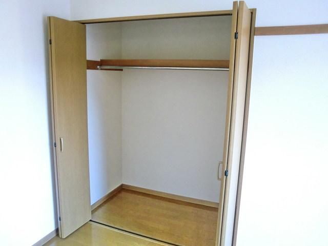 収納　★洋室の収納スペースです★