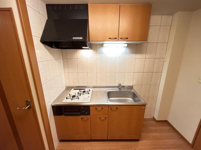キッチン　広々使える快適な調理スペースです♪