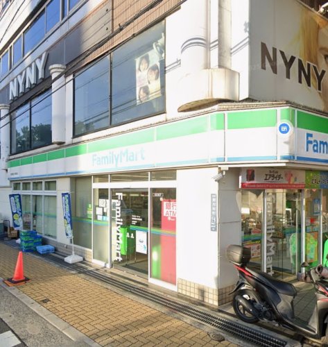 コンビニ　ファミリーマート 京阪寝屋川市駅前店（コンビニ）まで353m
