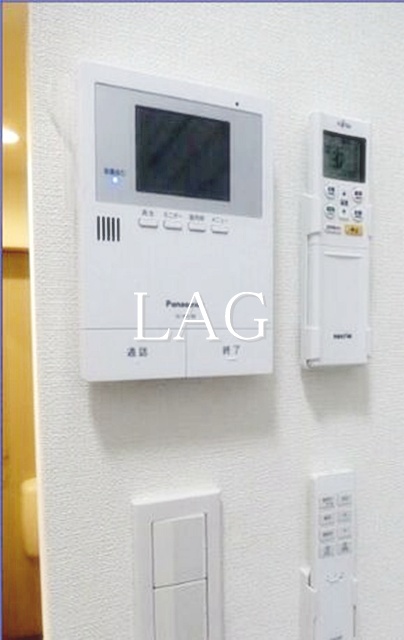 セキュリティ　モニター付きインターホンになります。