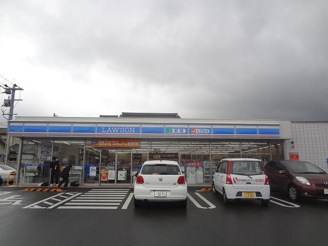 コンビニ　ローソン／八幡竹末２丁目店（コンビニ）まで155m