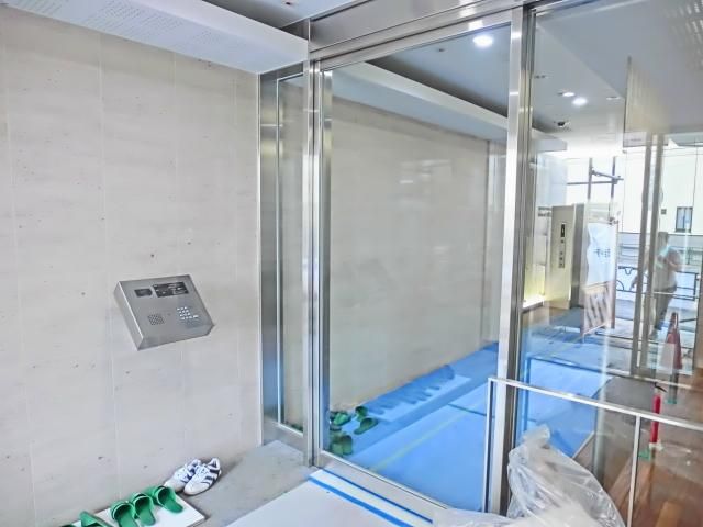 エントランス　オートロック対応エントランス