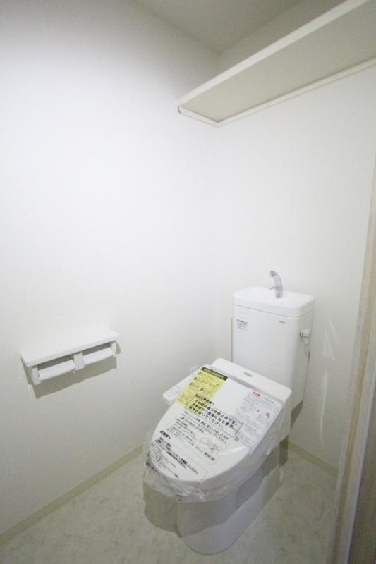 トイレ　同タイプ（参考写真）