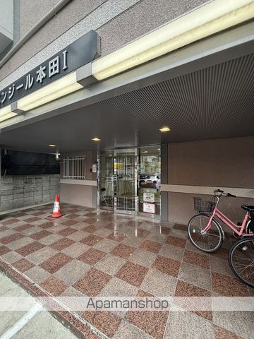 地下鉄中央線 九条駅 徒歩5分 10階建 築32年の外観写真