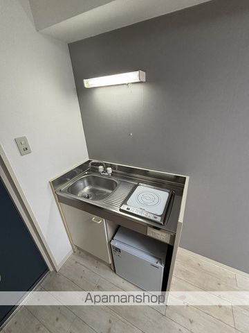 地下鉄中央線 九条駅 徒歩5分 10階建 築32年のキッチン写真