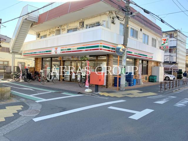 コンビニ　セブンイレブン四ツ木店（コンビニ）まで565m
