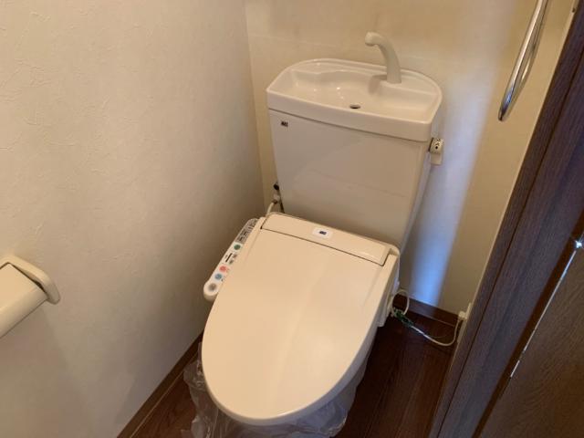 トイレ　トイレ