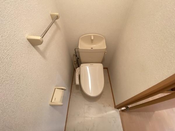 トイレ　ウォシュレット！