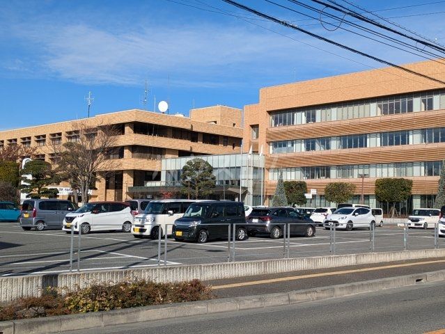 役所　甲斐市役所(竜王庁舎)（役所）まで530m