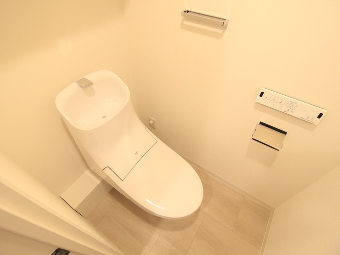 トイレ　※別部屋の参考写真です。