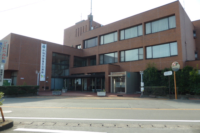 役所　伊勢市御薗総合支所（役所）まで1099m